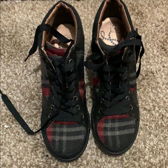 Wedges - Picture 2 of 4